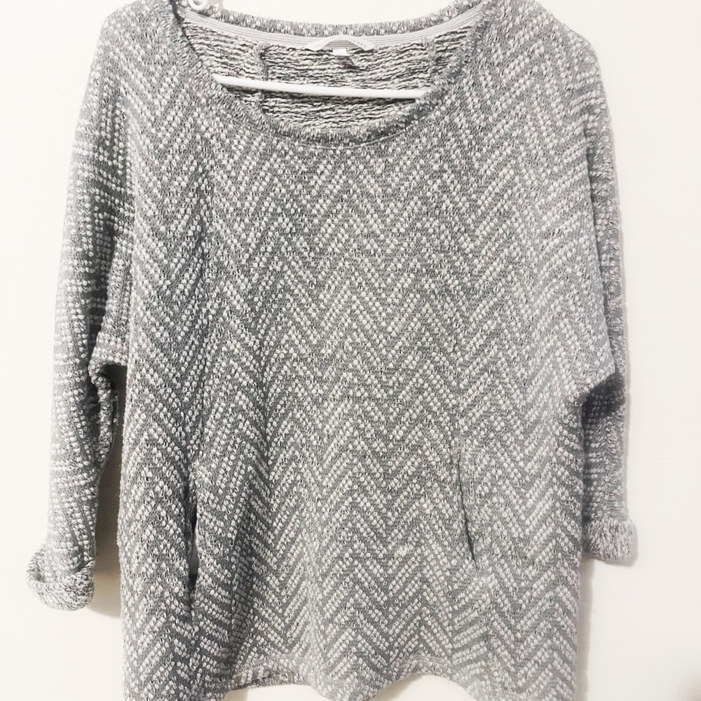 Victoria Secret Gray Knit Chevron Dolman Sleeve Knit Sweater w/ Front Pockets